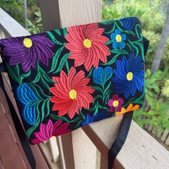 Handmade Mexican Artisan Envelope Clutch/ Shoulder bag - Picture 9 of 9